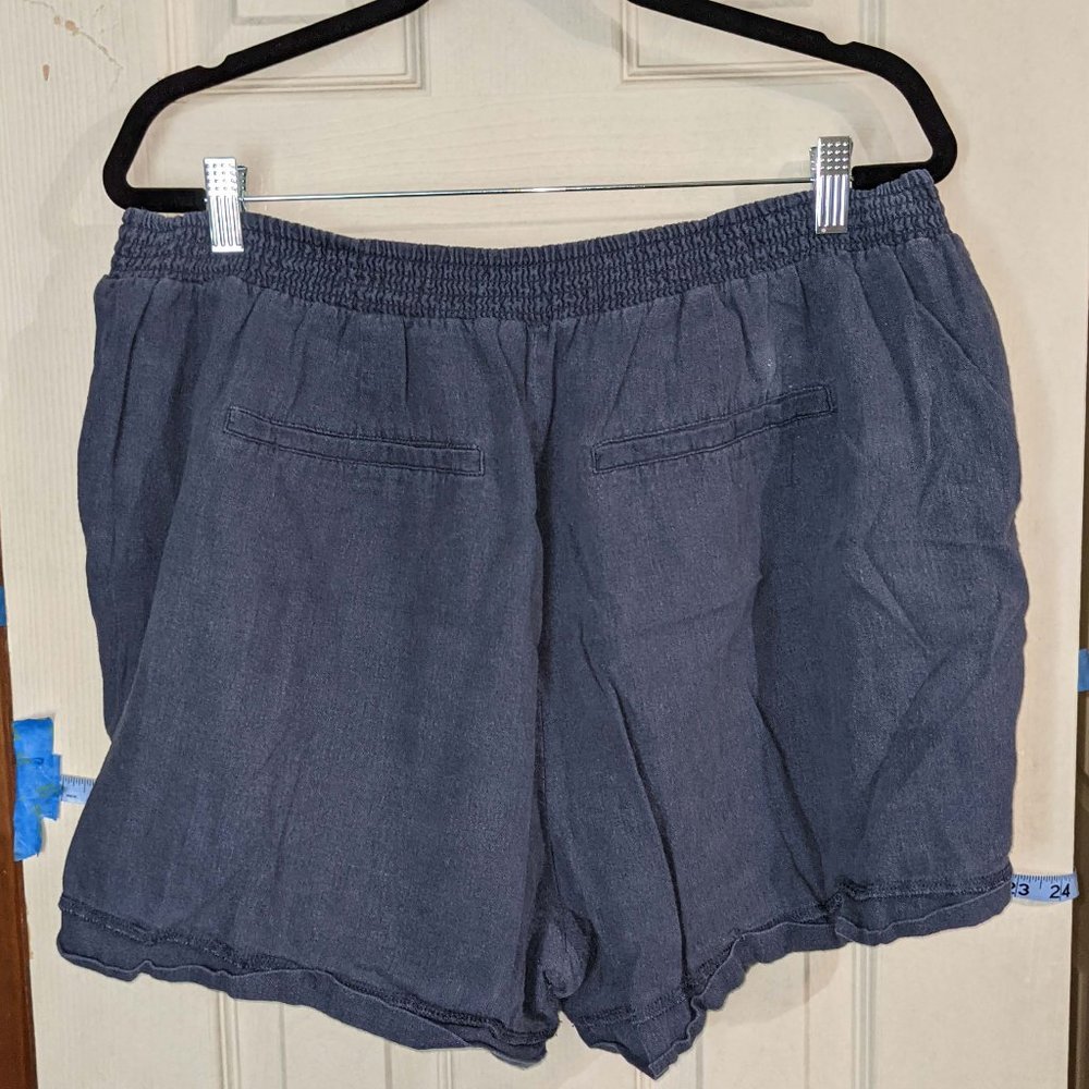 Forever 21+ Navy Linen Blend Shorts